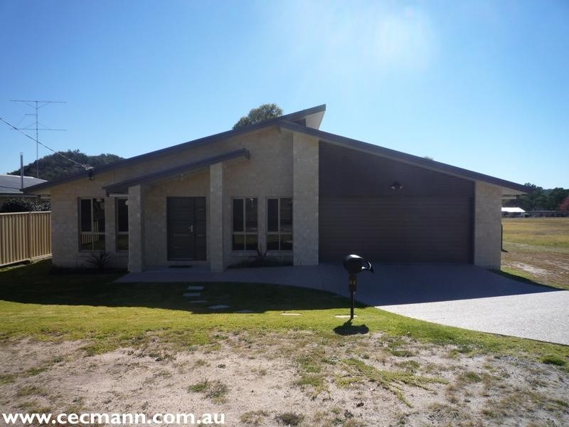 64 Railway Street, Stanthorpe QLD 4380