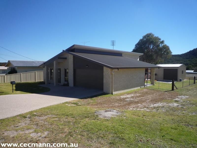 64 Railway Street, Stanthorpe QLD 4380