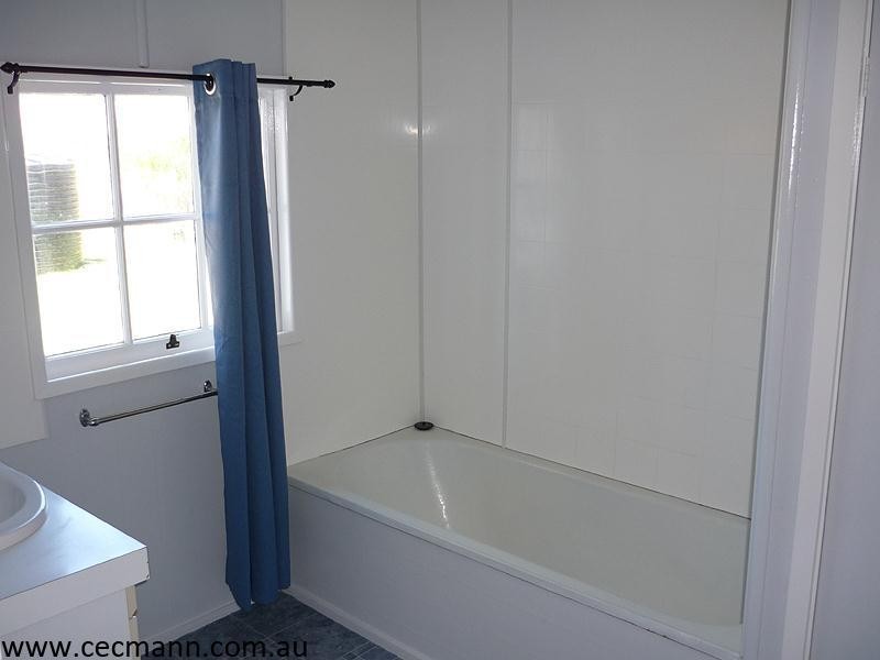 947 Donnelly’s Castle Road, Stanthorpe QLD 4380