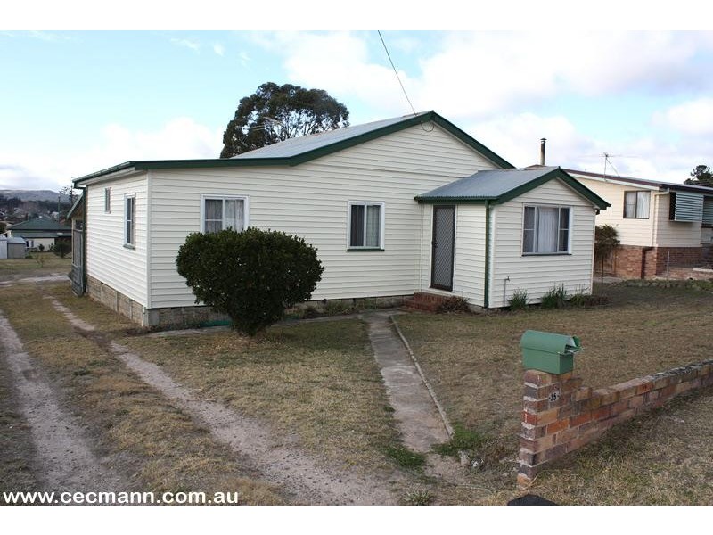 35 Hillcrest Street, Stanthorpe QLD 4380