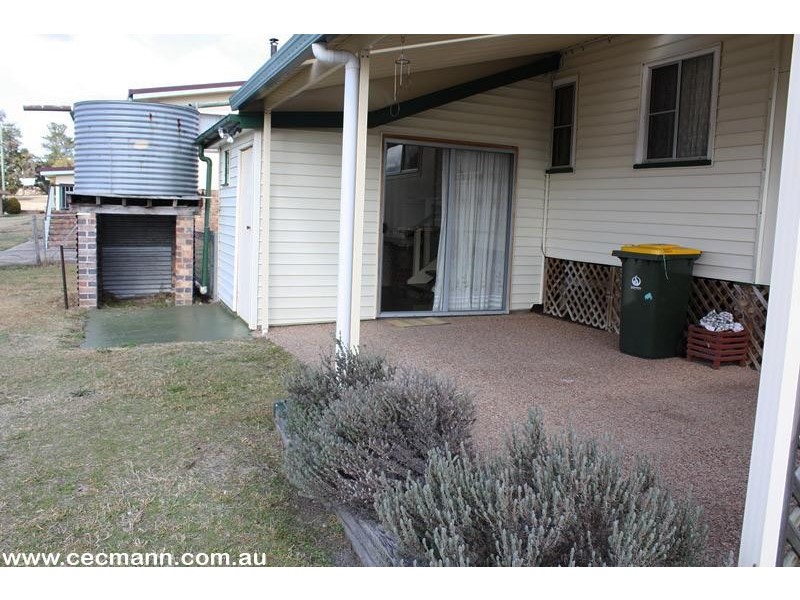 35 Hillcrest Street, Stanthorpe QLD 4380
