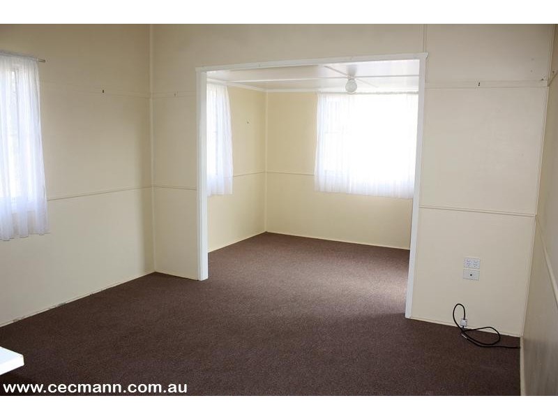 35 Hillcrest Street, Stanthorpe QLD 4380