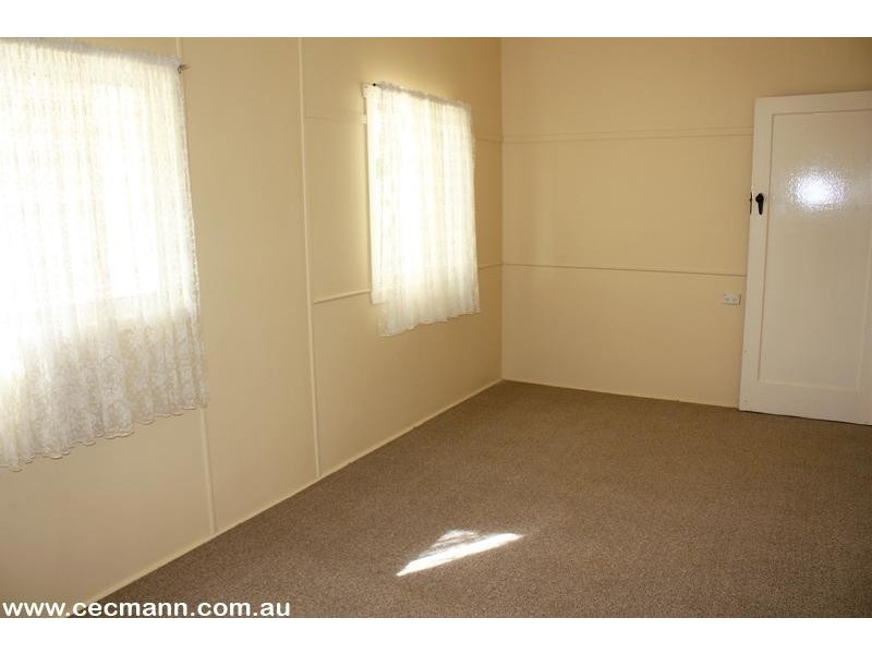 35 Hillcrest Street, Stanthorpe QLD 4380