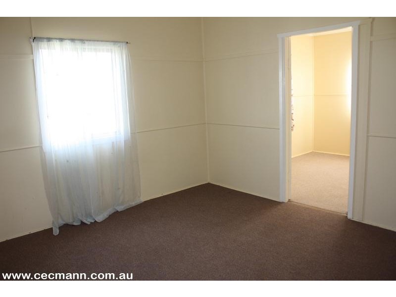 35 Hillcrest Street, Stanthorpe QLD 4380