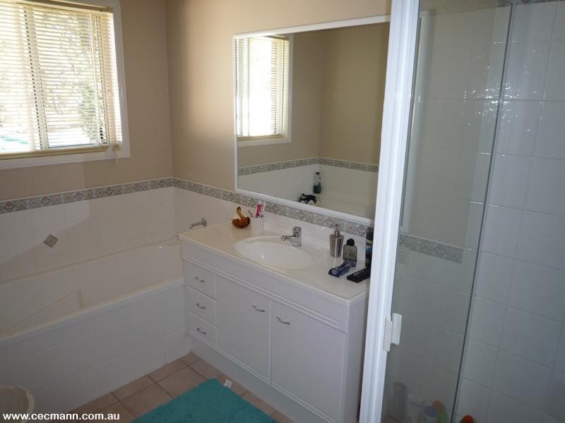 26168 New England Highway, Stanthorpe QLD 4380