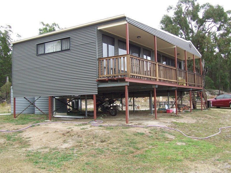 85 Swans Lane, Stanthorpe QLD 4380