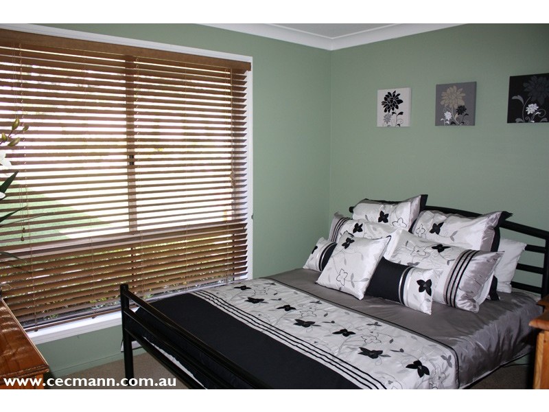 33 Moss Court, Stanthorpe QLD 4380