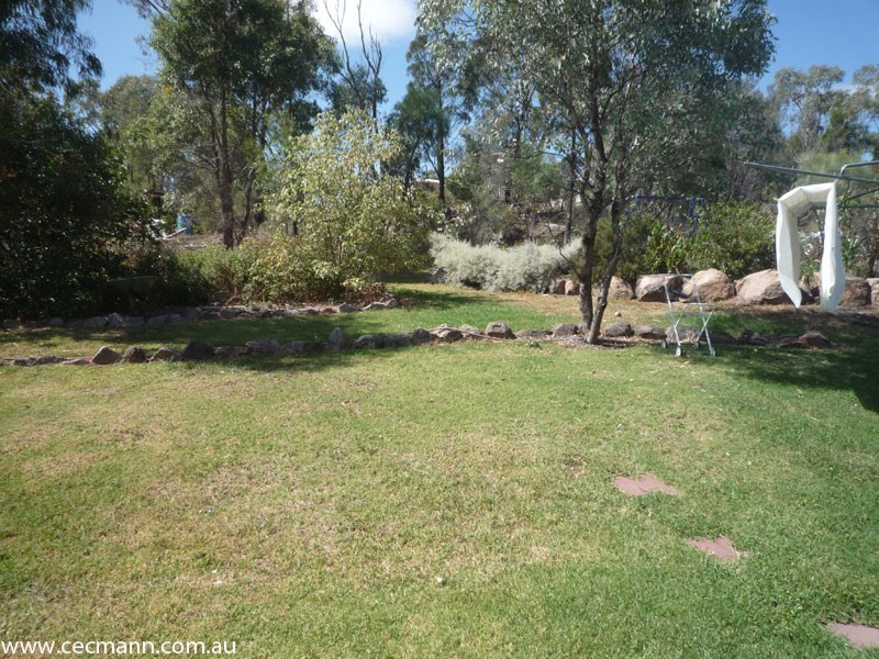 11 Sanderson Road, Stanthorpe QLD 4380