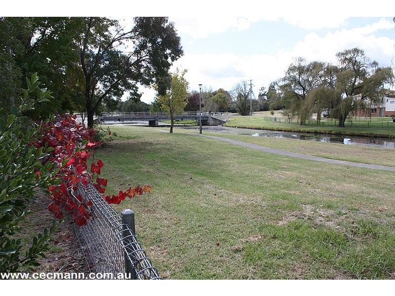 17 Denham Street, Stanthorpe QLD 4380