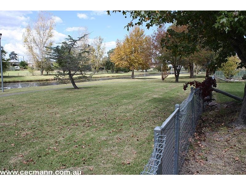 17 Denham Street, Stanthorpe QLD 4380