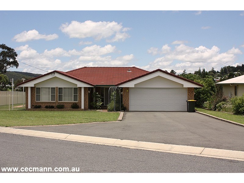 8 Leslie Parade, Stanthorpe QLD 4380