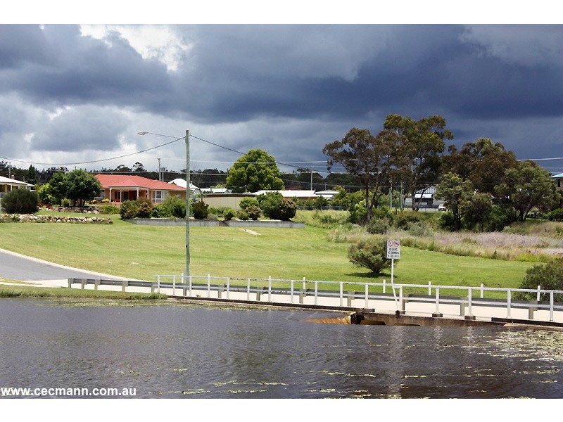 8 Leslie Parade, Stanthorpe QLD 4380