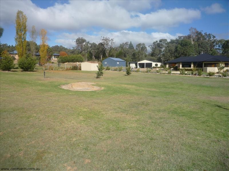 9 Rifle Range Road, Stanthorpe QLD 4380
