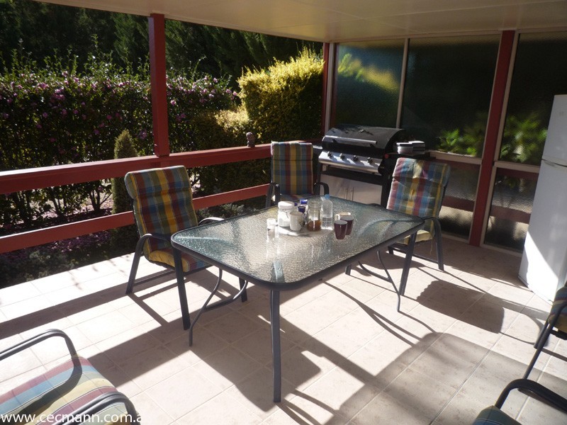 60 Sugarloaf Road, Stanthorpe QLD 4380