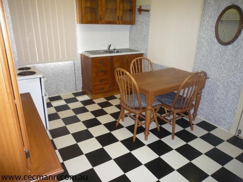 61 College Road, Stanthorpe QLD 4380