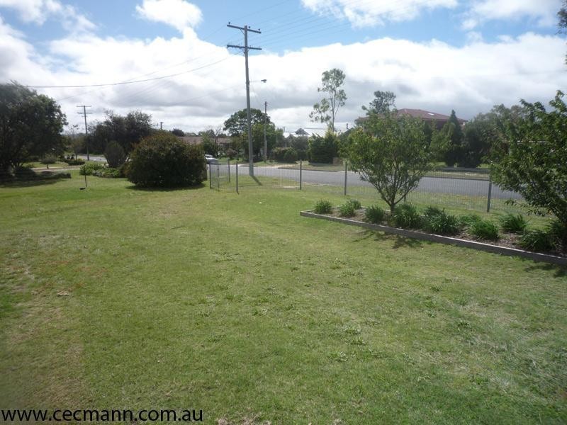 61 College Road, Stanthorpe QLD 4380