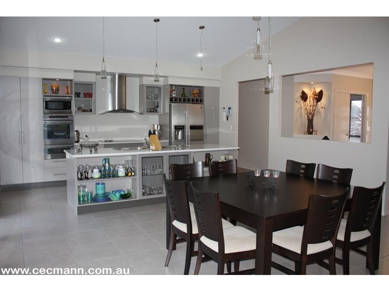 53 Roberts Road, Stanthorpe QLD 4380