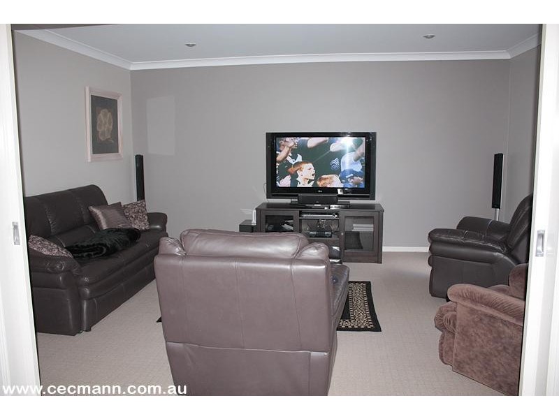 53 Roberts Road, Stanthorpe QLD 4380