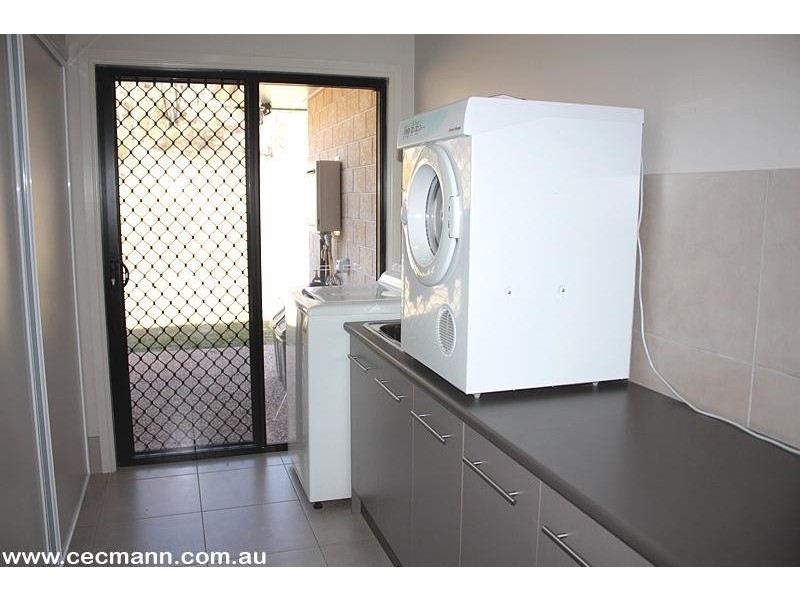 53 Roberts Road, Stanthorpe QLD 4380