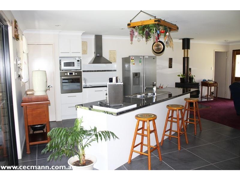 190 McKechnie Road, Stanthorpe QLD 4380