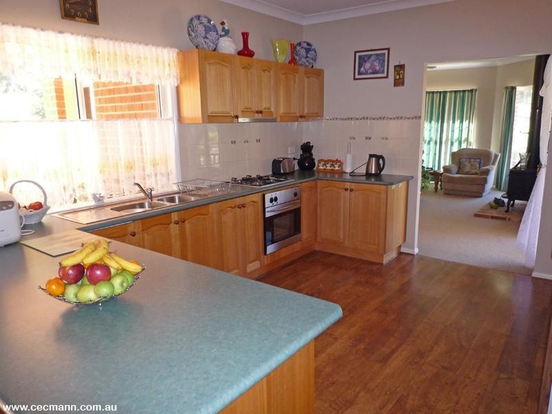 26168 New England Highway, Stanthorpe QLD 4380