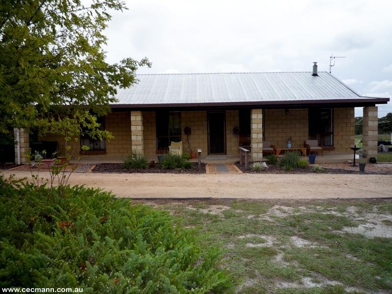 26 Brunckhorst Avenue, Stanthorpe QLD 4380