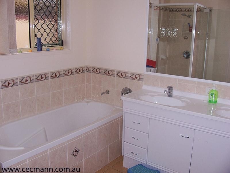 9 Barton Street, Stanthorpe QLD 4380