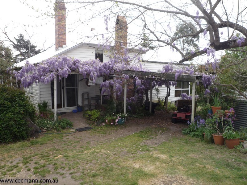 29 Dalcouth  Road, Stanthorpe QLD 4380