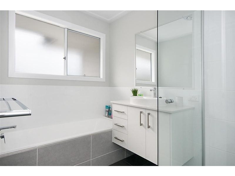 18 Highfield Terrace, Cumbalum NSW 2478