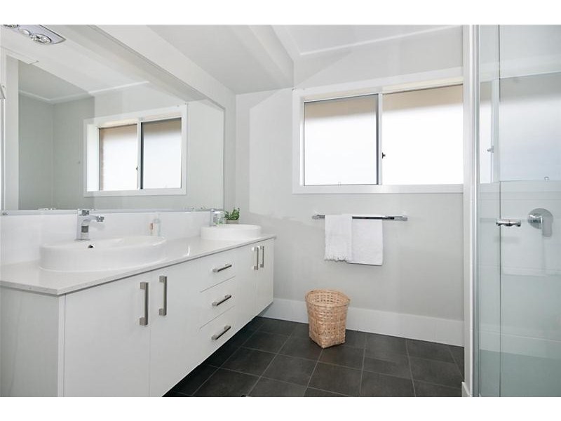 18 Highfield Terrace, Cumbalum NSW 2478