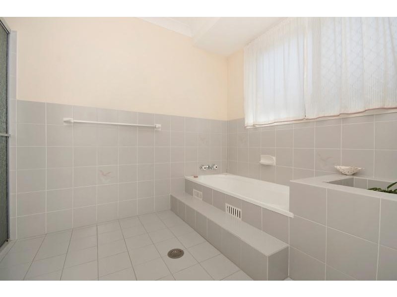 5 Riverside Drive, West Ballina NSW 2478