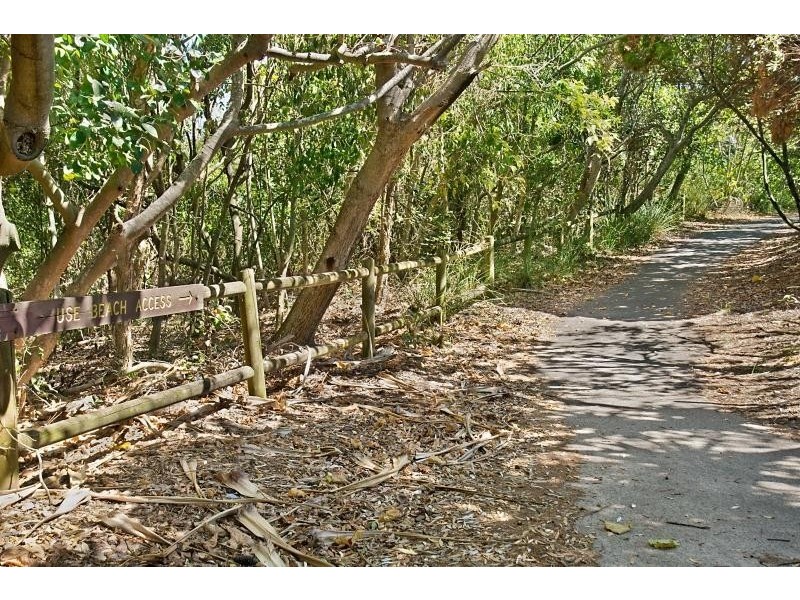 8 Bayview Drive, East Ballina NSW 2478