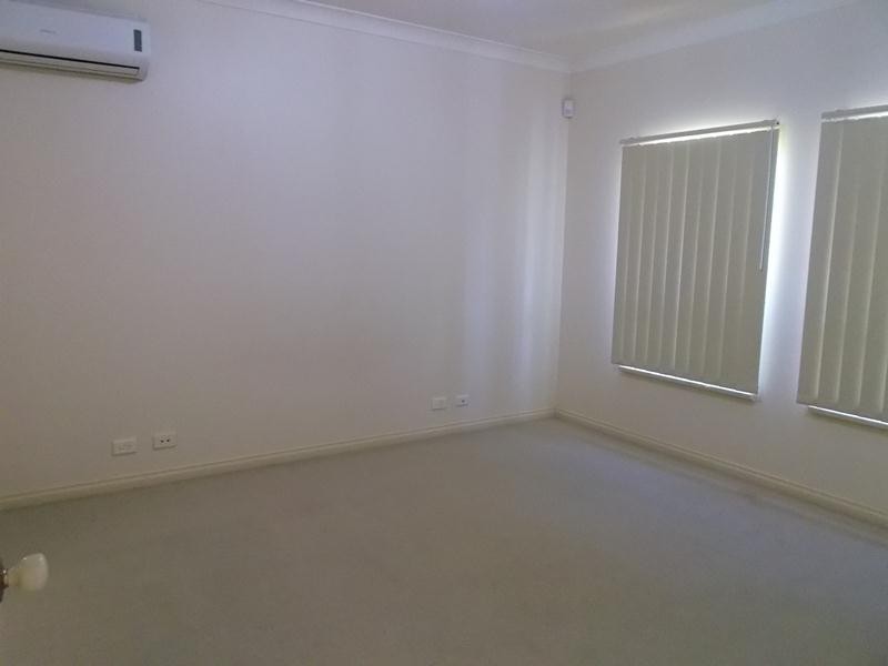 73 Windermere Crescent, Mawson Lakes SA 5095