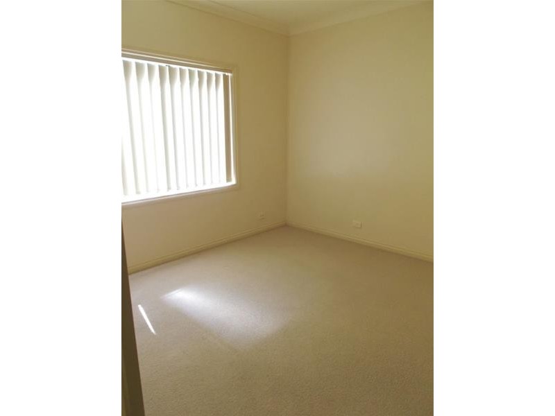 73 Windermere Crescent, Mawson Lakes SA 5095