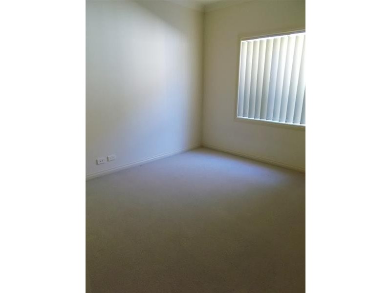 73 Windermere Crescent, Mawson Lakes SA 5095