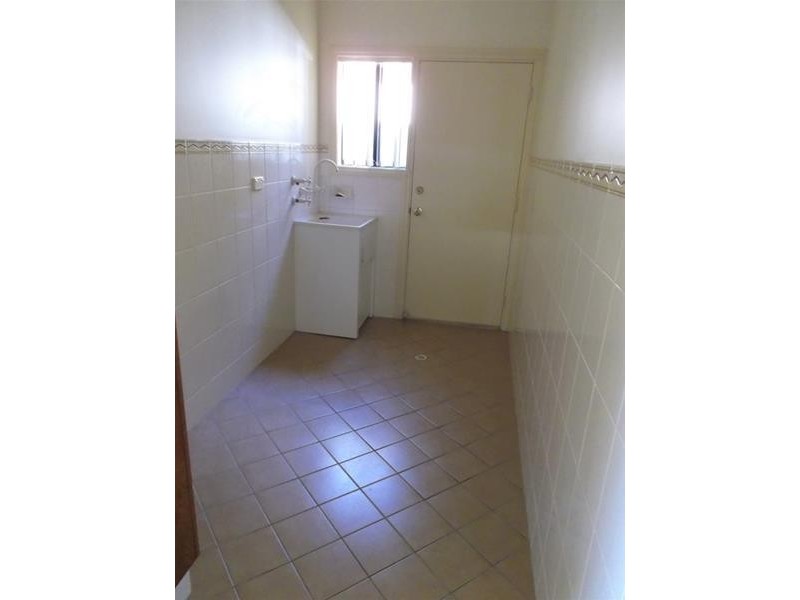 73 Windermere Crescent, Mawson Lakes SA 5095