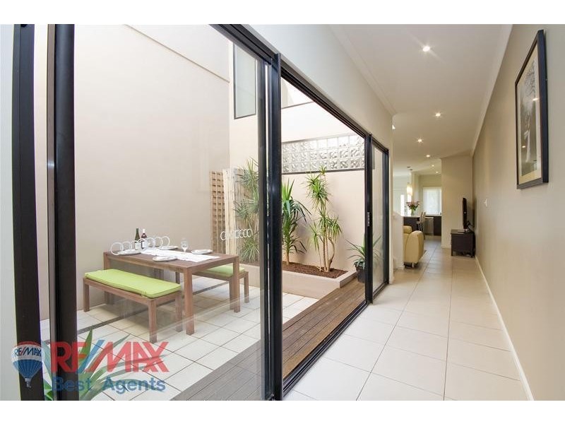 110 Isla Circuit, Mawson Lakes SA 5095