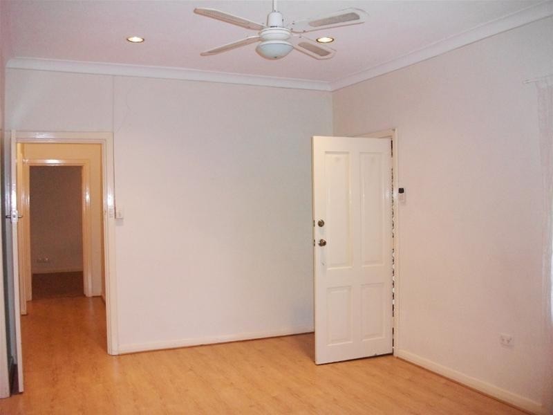 16 Halsey Road, Elizabeth East SA 5112