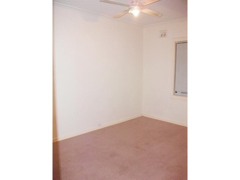 16 Halsey Road, Elizabeth East SA 5112