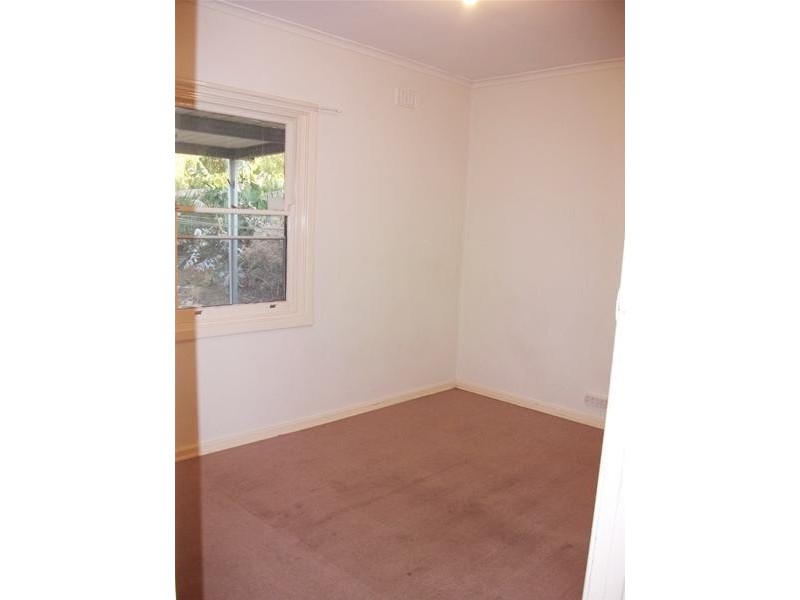 16 Halsey Road, Elizabeth East SA 5112