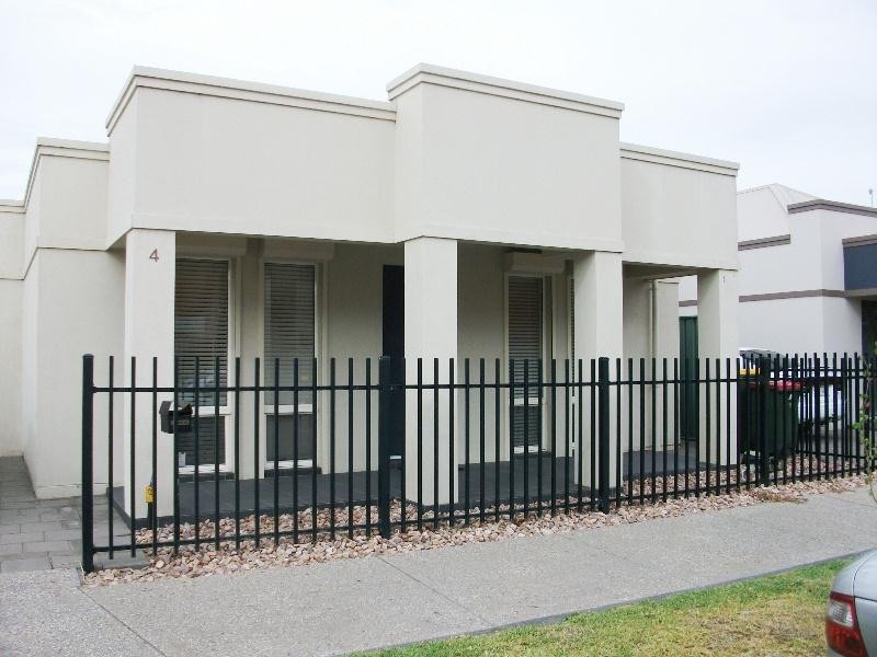 4 Portsmouth Lane, Mawson Lakes SA 5095