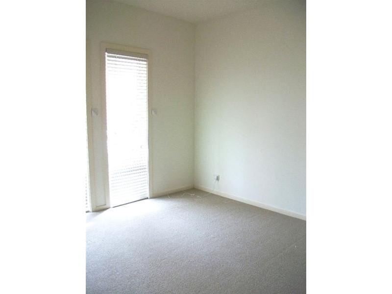 4 Portsmouth Lane, Mawson Lakes SA 5095