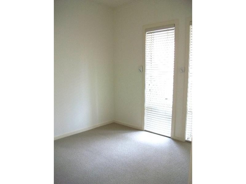 4 Portsmouth Lane, Mawson Lakes SA 5095