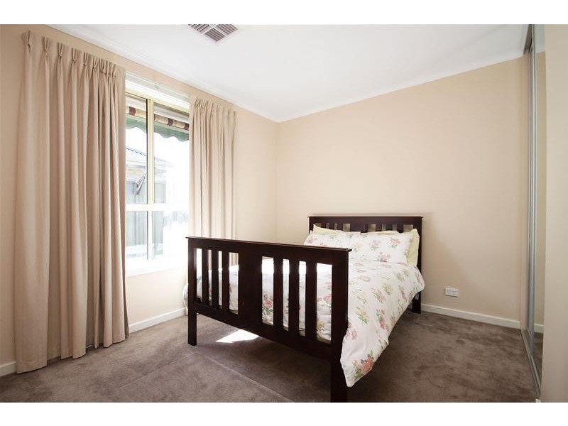 13 Newland Way, Mawson Lakes SA 5095