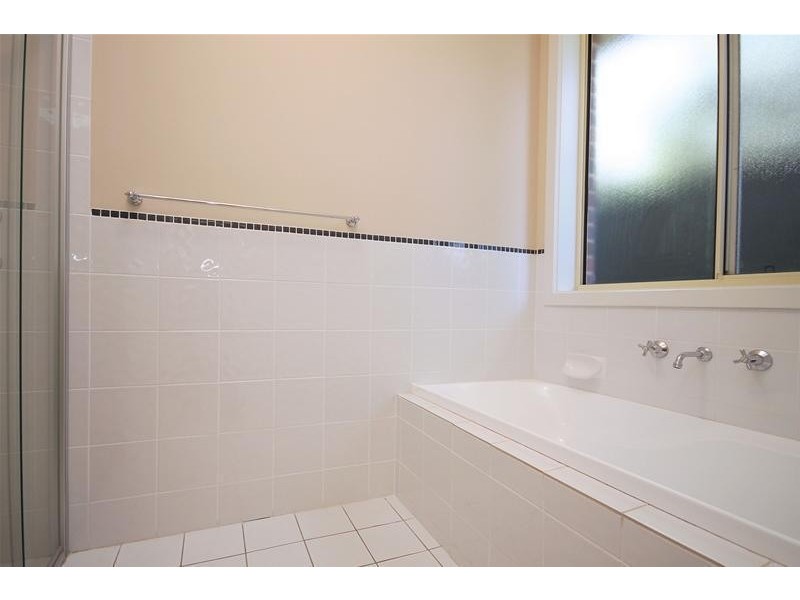 13 Newland Way, Mawson Lakes SA 5095