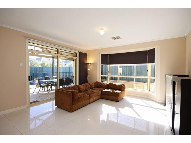 13 Newland Way, Mawson Lakes SA 5095