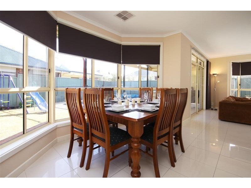 13 Newland Way, Mawson Lakes SA 5095