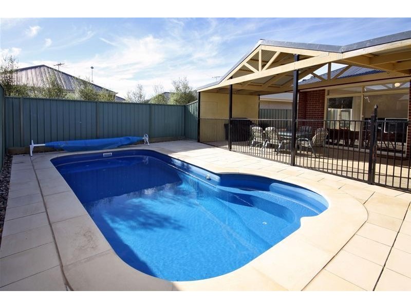13 Newland Way, Mawson Lakes SA 5095