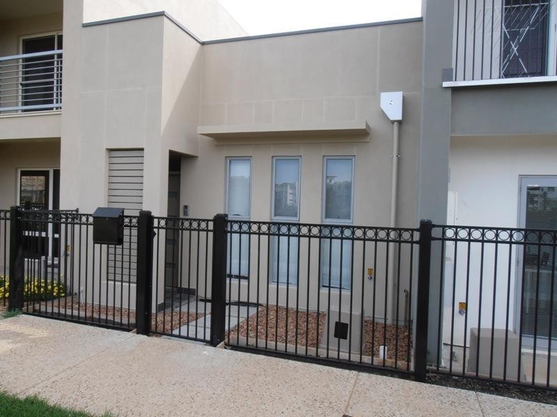 7 Dixon Lane, Mawson Lakes SA 5095