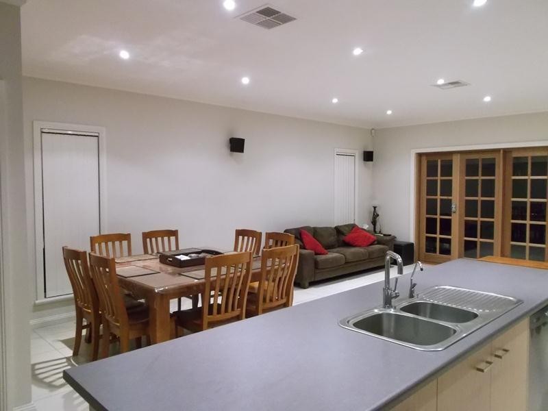 2 Lorentz Court, Mawson Lakes SA 5095